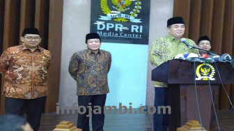 Akom : Aku Rapopo, Lepas Jabatan Ketua DPR