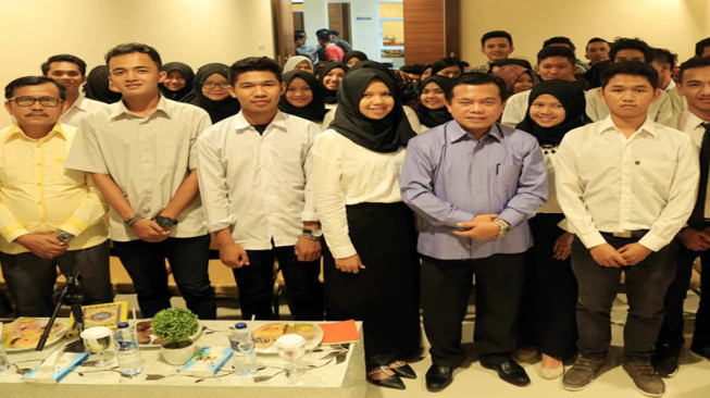 Al Haris Lantik Pengurus HMPM Padang