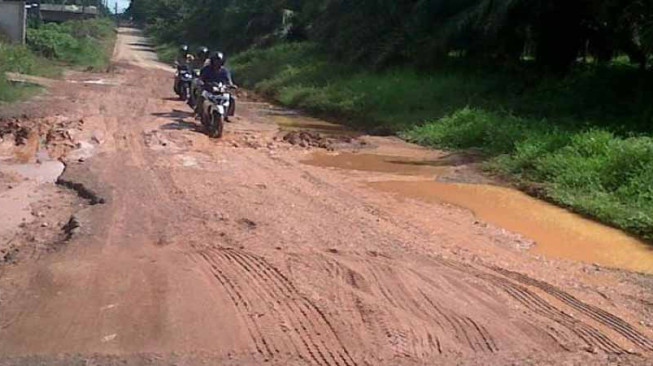 Dinas PU Batanghari Fokus Bangun Jalan dan Jembatan