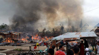 Belasan Rumah di Kualatungkal Terbakar