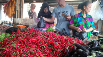 Dihajar Banjir, Harga Cabai Melejit