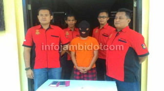 Aril Sebar Video Porno Bersama Sang Kekasih