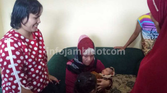 Heboh Bayi Perempuan di Dalam Kardus