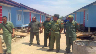 Perumahannya Untuk Nelayan, Penerimanya Tukang Sol Sepatu