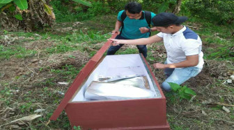 Warga Temukan Peti Mati di Puncak Tapan