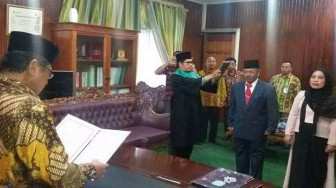 Bupati Lantik Kades, Sekda Lantik Dirut RSUD