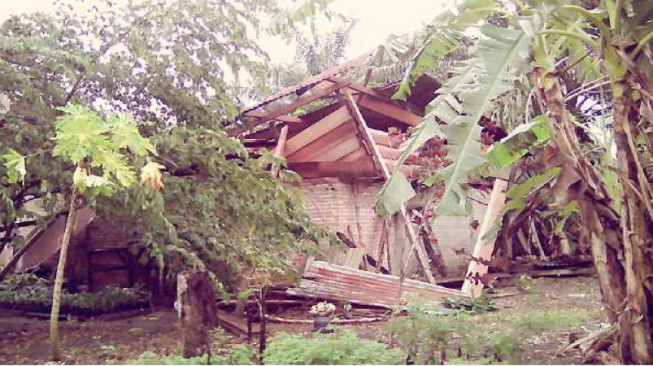 35 Rumah Porak Poranda Dihantam Puting Beliung