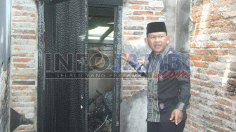 Khafid Moein Jenguk Keluarga Reni
