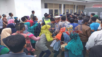 Sidang Kasus Pembunuhan Supervisor Grapari Ricuh