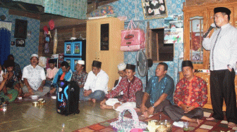 Bupati dan Pejabat Merangin Tidur di Dusun