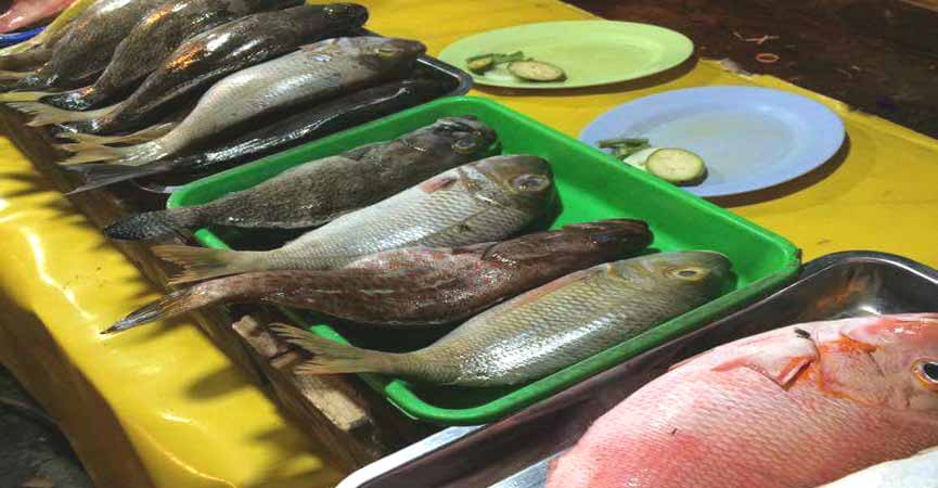 Seafood Ambon dan Si Manis Asam Bernama Colo-Colo