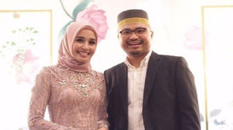 Artis Berhijab Ini Resmi Dilamar Keponakan JK