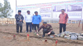 Zola Letakkan Batu Pertama Pembangunan Rusun Rumah Sakit