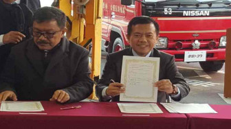 Al Haris Lobi Jepang, Dapat Dua Mobil
