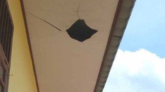Baru Dibangun, Plafon SMK Tapahsari Jebol