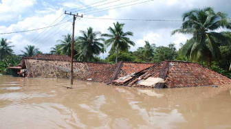 Banjir dan Longsor Landa Tanah Air