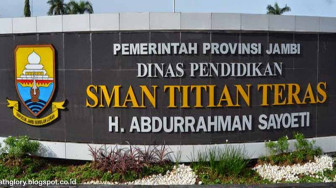 Pengamat Sesalkan Ledakan Covid-19, SMAN Titian Teras Seperti Masa Bodoh