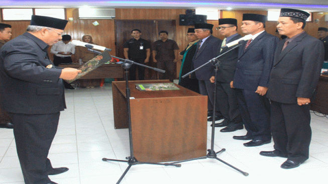 Lagi, Bupati Tanjab Barat Lantik Empat Pejabat Eselon II