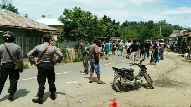 Puluhan Motor Dibakar, Jalan Kerinci - Bangko Lumpuh
