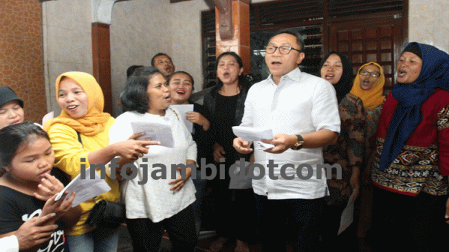Ketua MPR, Sarankan Ahok Tiru Langkah Jokowi