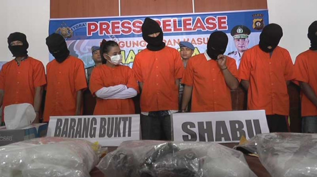 Selundupkan Shabu via Bandara Sultan Thaha