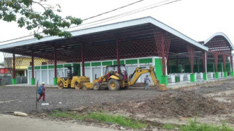 Pedagang Pasar Aurduri Masih Ogah Tempati Bangunan Baru