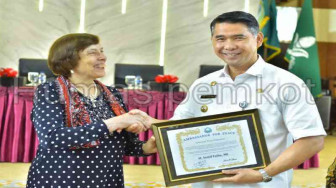 Wali Kota Jambi Dianugerahi Duta Perdamaian oleh Universal Peace Federation
