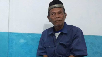 Rindu Bertemu Sang Anak, Kakek Ini Tiga Hari Tidur di Mushalla
