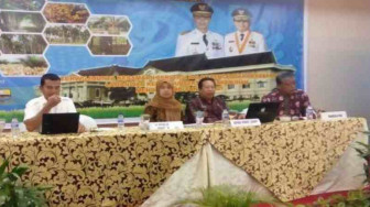 Disbun Dorong Perusahaan Lengkapi Sarana Penanggulangan Karlabun