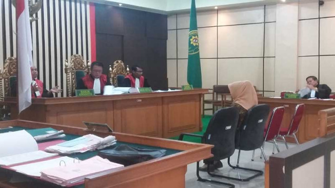 Disidang Lagi, Isteri Bupati Batanghari Mengaku Tidak Menyesal