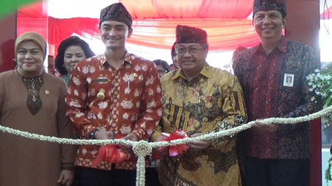 Gubernur Resmikan Gedung OJK Jambi