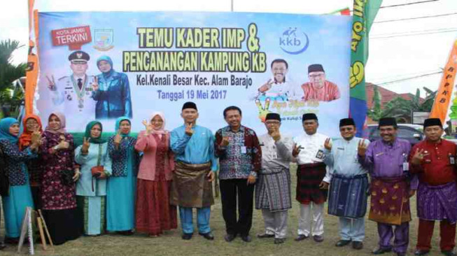 Walikota Jambi Canangkan Kampung KB dan Dialog Bersama Kader IMP