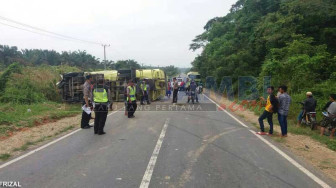 Breaking News... Siswi SMP Tewas Ditabrak Truk CPO