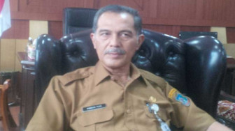 Encep Belum Datang, Ambok Pun Berang