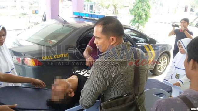 Dikeroyok Massa, Erwin Kejang-Kejang