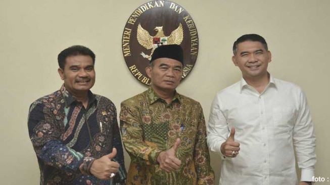 Sukses Laksanakan UNBK dan Bos Daerah, Mendikbud Apresiasi Wali Kota Jambi