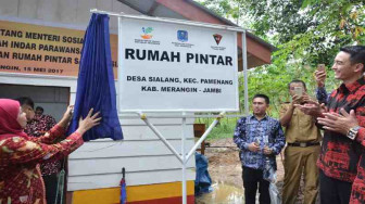 Bangun Rumah Pintar, Negara Hadir Cerdaskan SAD