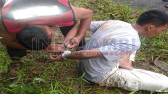 Setelah Dirampok, Sekdes Butangbaru Dibuang ke Parit