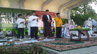 Tabligh Akbar Bergema di Balai Kota, Ribuan Massa Do'akan Kota Jambi