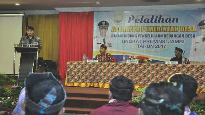 Gubernur : Kemajuan Desa Terwujud Jika Didukung Perangkat Desa