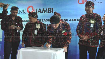 Gubernur Resmikan Kantor Pelayanan Bank Jambi di Jakarta