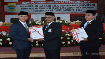 Pemprov Jambi Dapat Penghargaan Opini WTP Lagi