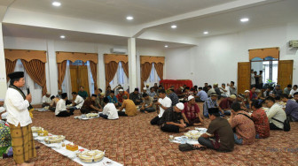 H Al Haris-Wartawan dan LSM, Buka Puasa Bersama