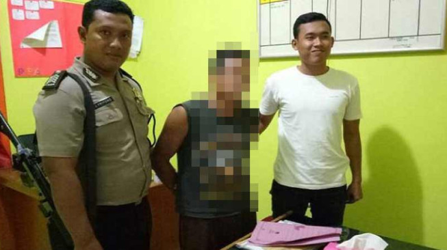 Bunga : Laki Emak Itu Perkosa Aku !!!