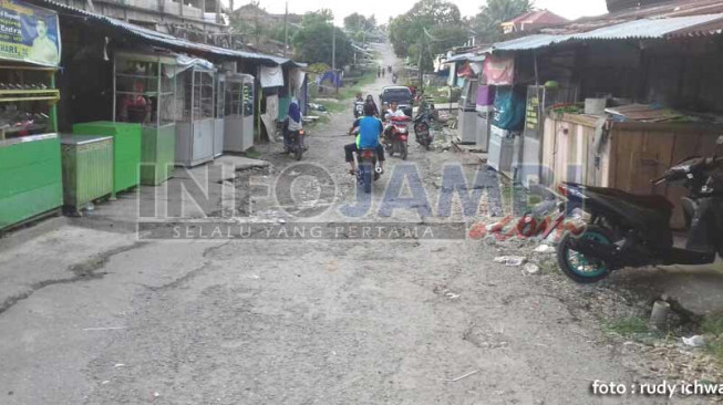 Pasar Singkut... Amburadul, Hancurrr...