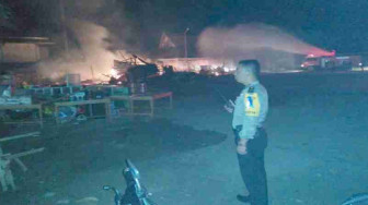 Pasar Bawah Terbakar Lagi, 15 Toko Ludes