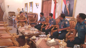 Zola Fokuskan Pengamanan Jalur Laut