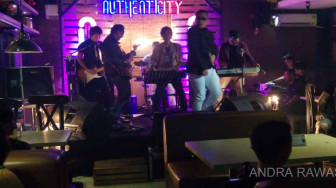 Firman "Kehilangan" di Hangout Cafe & Resto