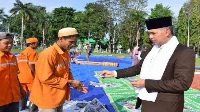 Fasha Ajak Masyarakat Shalat Id di Lapangan Kantor Wali Kota