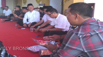Rapat Lesehan, Bupati Romi Jamin VIP dan Masyarakat Nyaman